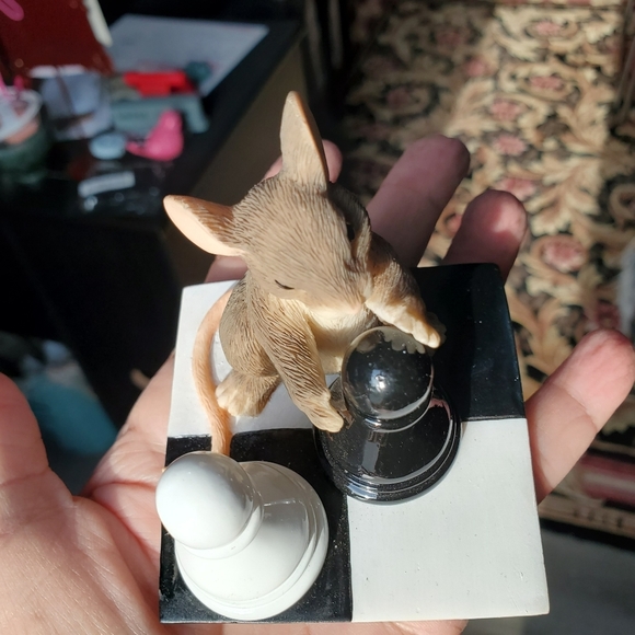 Charming tails Chess Fitz & Floyd "It's Your Move" Queens Gambit L👀K 🐀♟️ - Picture 13 of 15